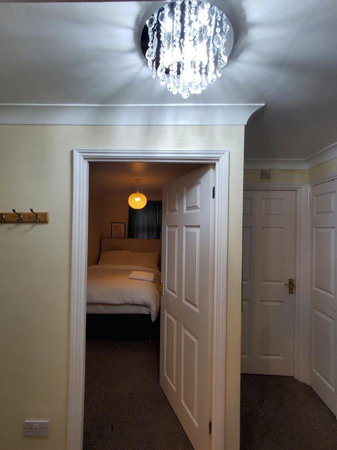 Lovely 2 Bed Flat/Apt In East London- Nice Estate. Dagenham Zewnętrze zdjęcie