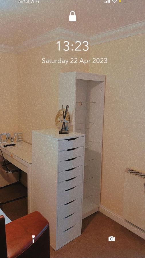 Lovely 2 Bed Flat/Apt In East London- Nice Estate. Dagenham Zewnętrze zdjęcie